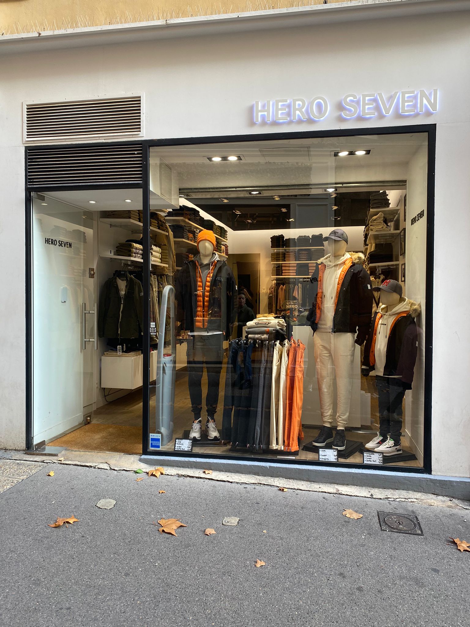 Boutiques HEROSEVEN