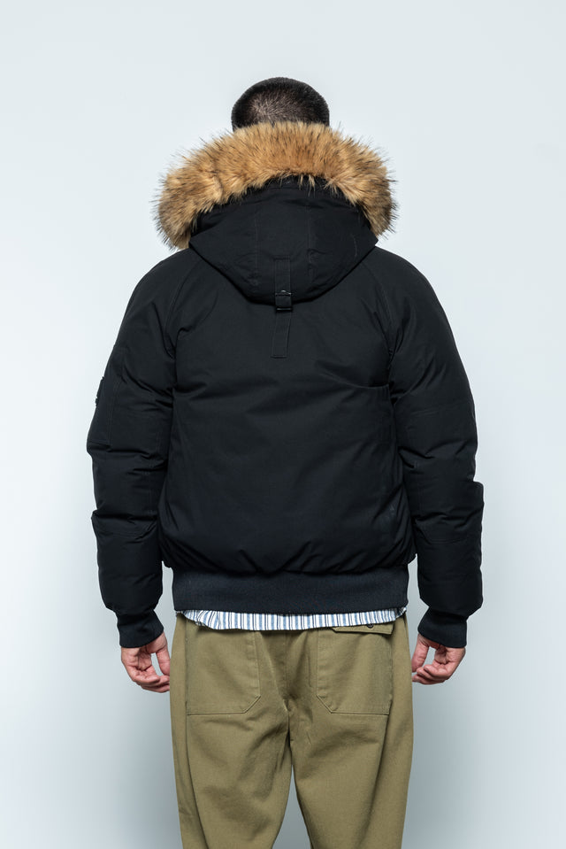 EXPLORER JKT - BLACK