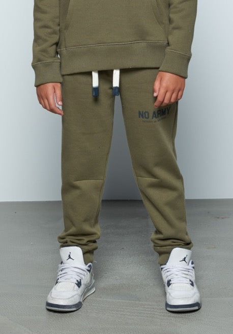 Green tea 2024 jogging pants