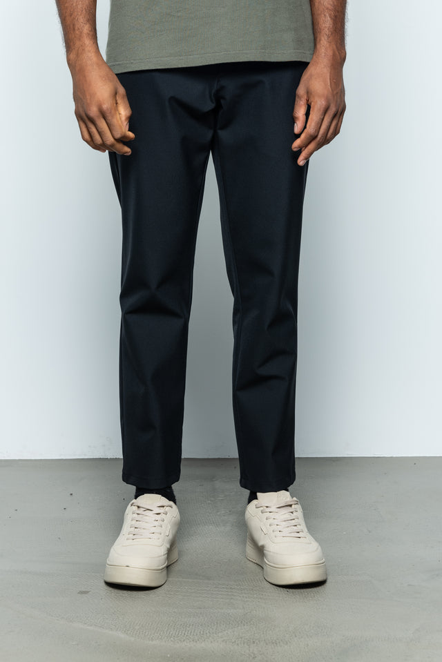 CHINO BASIC - BLACK